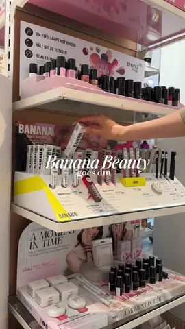 @BANANA BEAUTY goes dm ✨🤍🌸 | ad #bananabeauty #makeup #dm #girlythings #fyp 