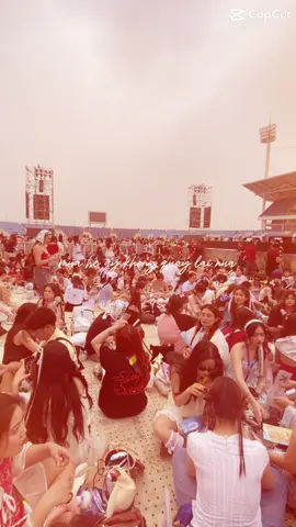 POV: Bạn tỉnh dậy và đang ở concert ATSH D6 🥹#atsh #anhtraisayhi 