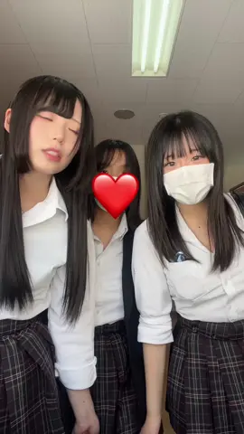 スクバにマイメロめっちゃついてるので同じ学校の人みつけて見てね😻#神奈川 #fjk #jkブランド #fyp #fypシ #09 #10 @𝓜 