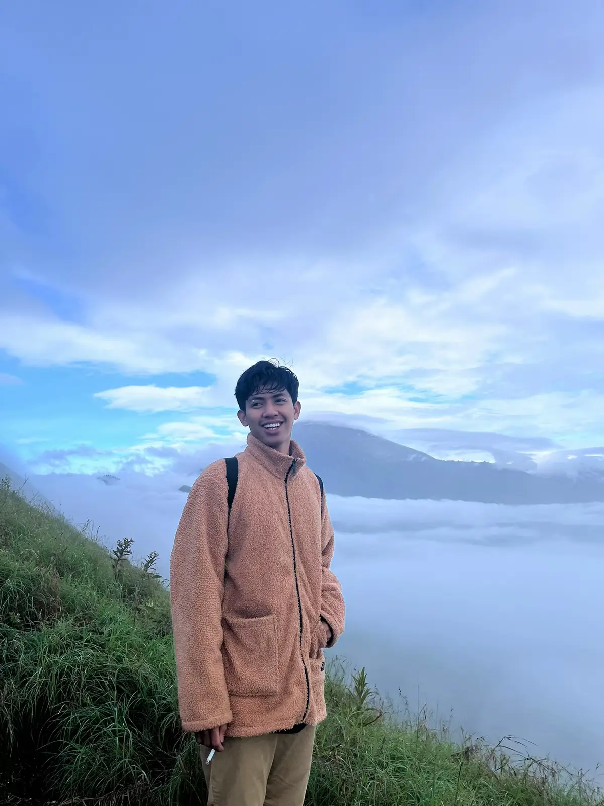 Nyesel deh nggak sampai sana #pendakigunung #f #gunung #anak #vi 