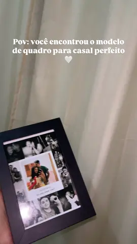 📸✨ Mais que um presente, uma lembrança pra guardar pra sempre. Esse porta-retrato foi feito com as fotos e a data especial do casal 🖤 Feito à mão, com amor em cada detalhe. Quer um assim? Me chama! 💬 🎁 Personalizamos com: ✔️ Suas fotos favoritas ✔️ Frase personalizada ✔️ Data especial #PresenteCriativo #PortaRetratoPersonalizado #FeitoComAmor #PresenteNamorado #DiaDosNamorados2025 #LojaCriativa #CadabraStore