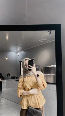 🙇🏻‍♀️🕊️
