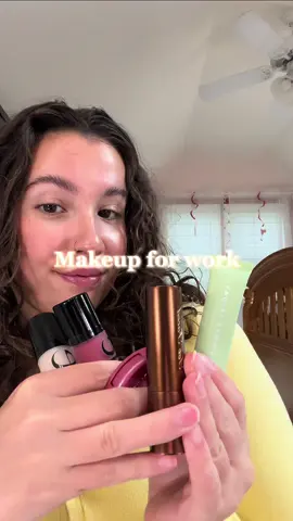 My face when I didn’t know how much blush to put on😅 Love a good simple makeup routine! @Saie @tarte cosmetics @Too Faced @Summer Fridays   #makeup #MakeupRoutine #glowyskin #glowy #glowymakeup #girlythings 