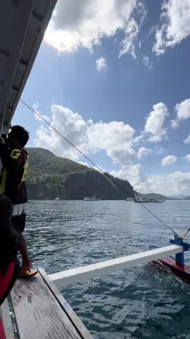 prank your friends with this video😁 #vacationmode #islandhopping #palawan #fyp 