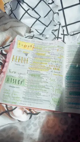 Jesus loves you!!🧁💐🫶💗✝️🎀🪩✨🪻✈️⭐️🩷🪄👙🛍️🪼🏄‍♀️🌷🪻💌🐠#jesuslovesyou #christiantiktok #preppy #trendy 