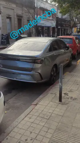 auto chino por las calles de cordoba #cordoba #humor #auto #chino 