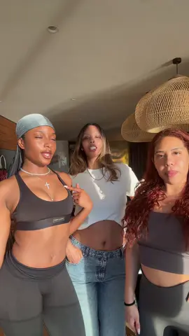 The  girlssss 