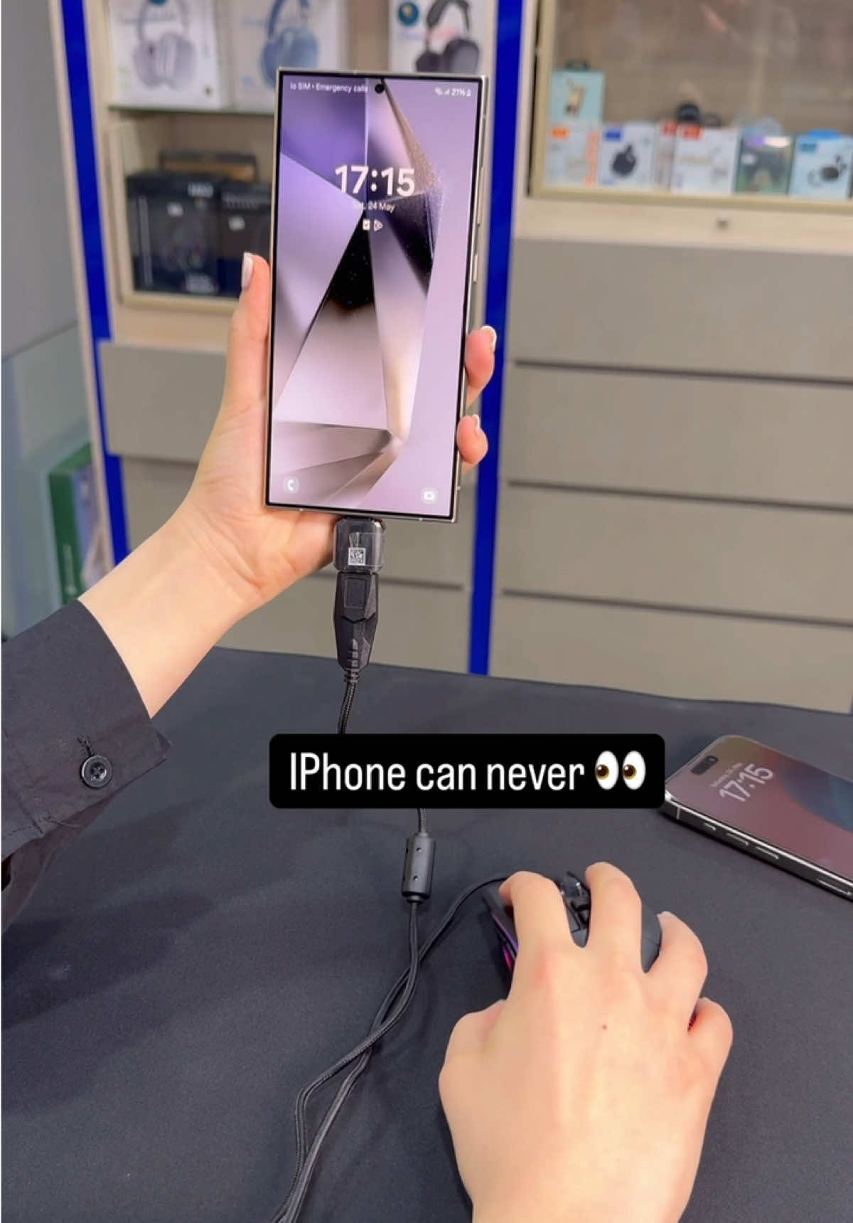 iPhone 15 Pro Max froze. Samsung S24 Ultra Full control!  #iPhone #Apple #Samsung #Galaxy #S24Ultra #Comparison #Tech #Test #Viral #Foryou #Fyp