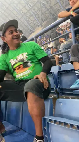 Ada ucapan dari cak melky untuk Persib 🤘🏻, terimakasih cak sudah berkunjung ke Bandung untuk menjadi saksi Persib juara 🏆 💙💚 #viking #bonek #bobotoh #bobotohpersib #persibbandung #persibjuara #persibjuara🤲💙🐯 #persibday #fyp #persib #persibboneksatuhati #persibbandungfans #persibontiktok 