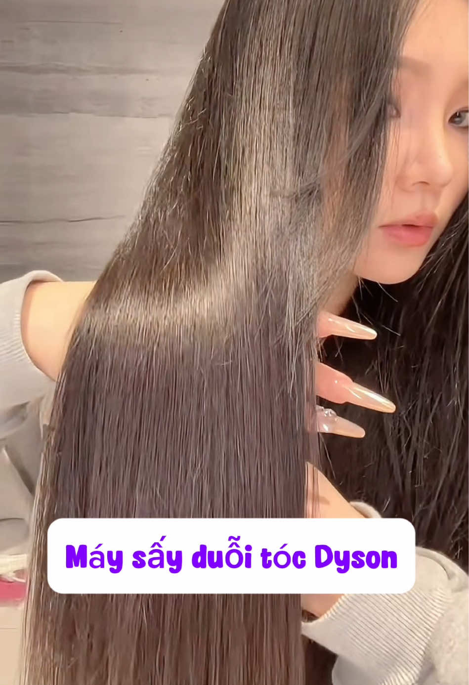 Máy sấy duỗi tóc Dyson Airstrait HT01 #dysonairstrait 
