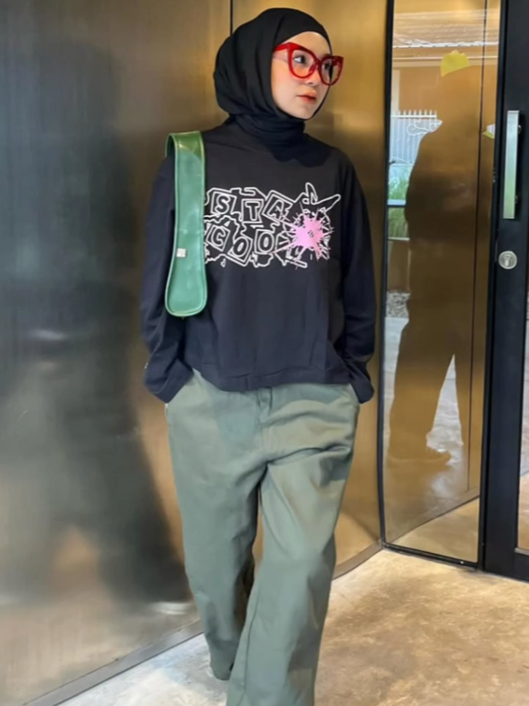 cakeppp 🤩 pic by:imawdy_ #outfitideas #longsleeve #fypage 