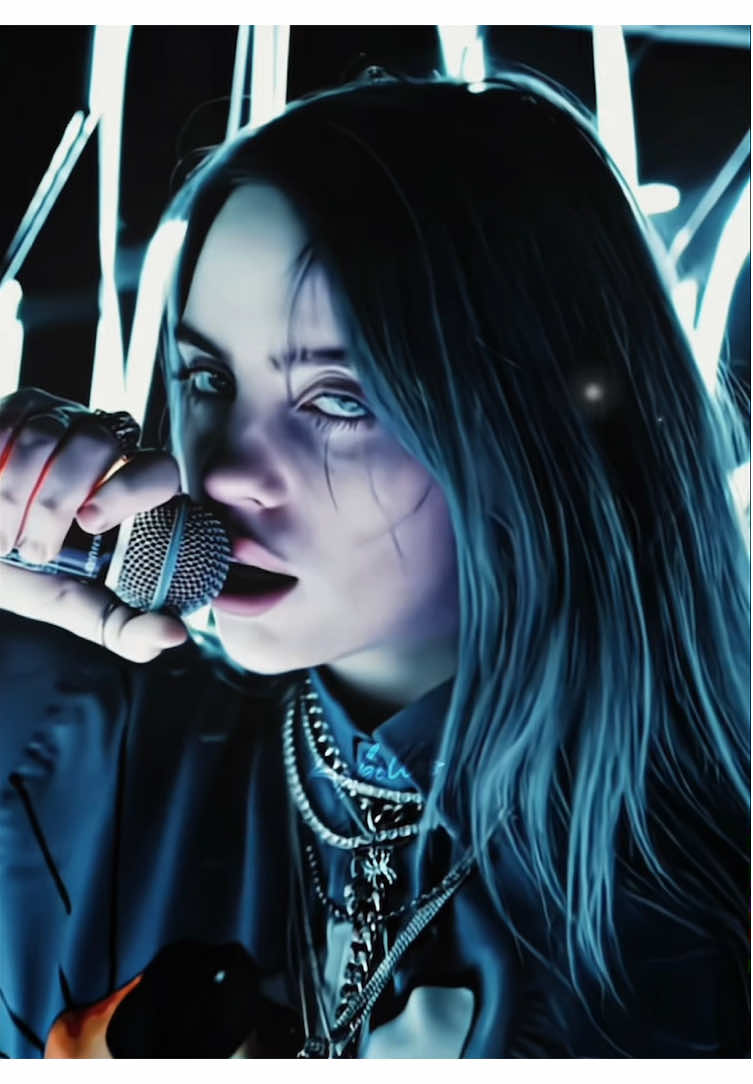 #billieeilish | i know 👄. scp: @overbills  ib: @littleeyelish  @BILLIE EILISH  #billieeilish #billieeilishedits #azbillss #foryoupage #fyp 