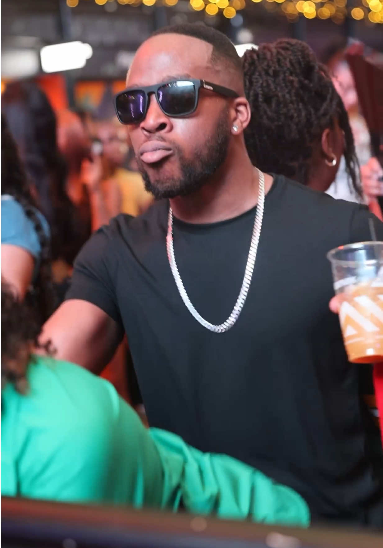 Ready for the next Day Rave? If you’re over 25 & LOVE Dancehall, Reggae + Soca FOLLOW US ❤️ #dayrave #dayravehq #bashmentpartyuk #bashmentparty #caribbeanparty #caribbeantiktok #25plusonly #caribbean #dayparty #islandenergy #fyp 