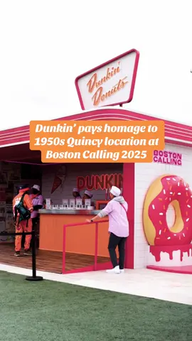 Would you dine at a retro @Dunkin'? At #BostonCalling 2025, the New England staple was serving up vibrant orange and pink vintage diner vibes. Inside the “Dunkin Scoop Shop”, festivalgoers were welcomed to try melted ice cream flavors: Pistachio, Butter Pecan, Cookie Dough, and Mint Chocolate Chip. This year marks 75 years since the original location opened in Quincy, Massachusetts. 🎥: Prince Wang/Boston.com  #Dunkin #Quincy #Massachusetts 