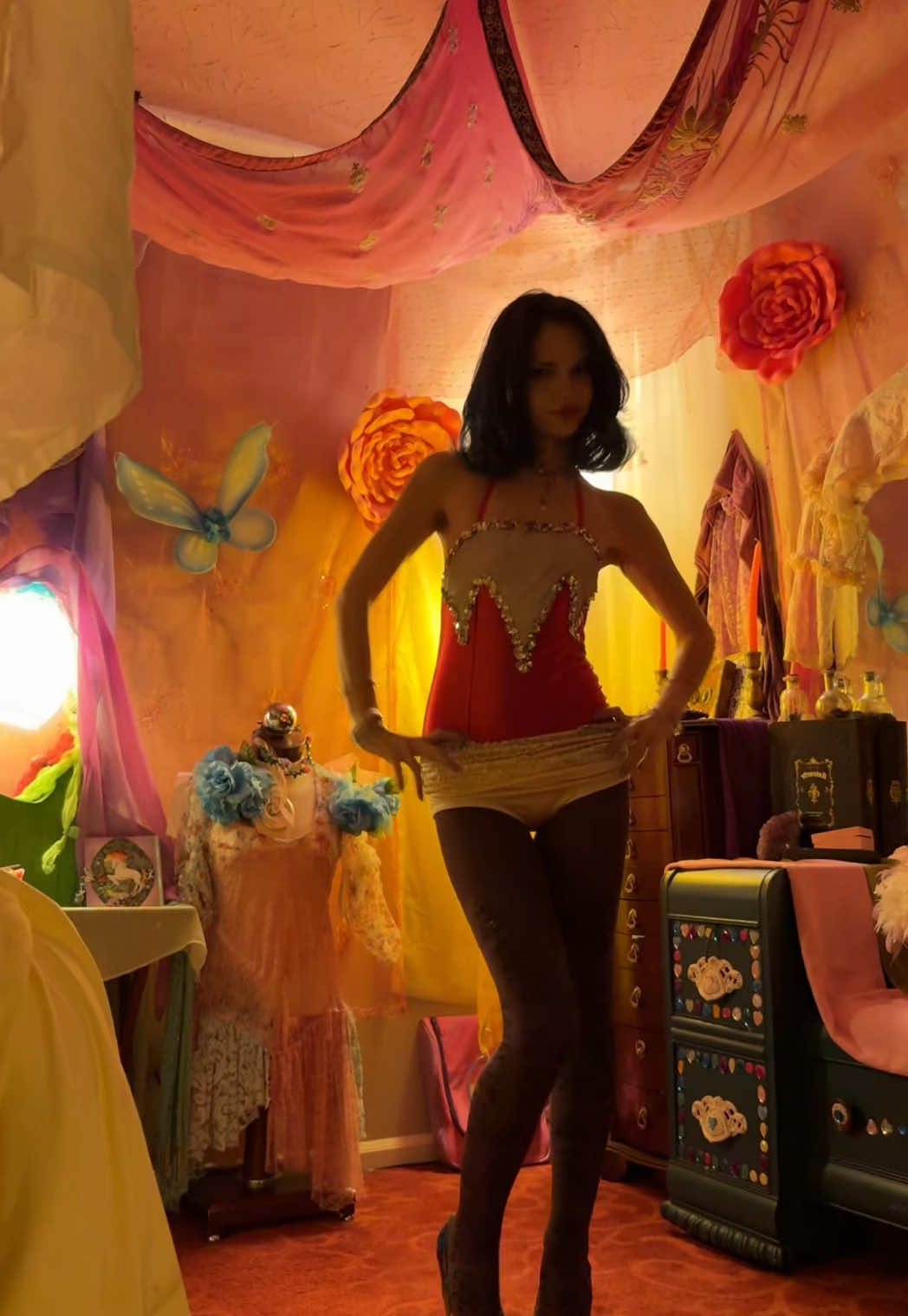 Choices choices choices 😸☝🏻 #pixiehollow 