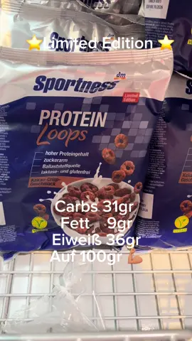⭐️DM Limited Edition ⭐️           ⭐️Loops⭐️ 353kcal auf 100gr  Geschmacklich ne 7/10 aber als Alternative zu Cornflakes ganz gut 💪🏽 Preislich ne 5/10 für 250 gr 3,55 Euro ist schon ne Ansage 📣  Achtet trotzdem auf eine gesunde und ausgewogene Ernährung 💪🏽💪🏽👌🏼 #dm #Fitness #abnehmen #highprotein #diät #transformation #GymTok 