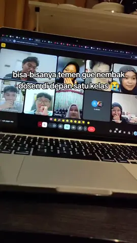 jujur nggak nyangka ending nembak dosennya gitu banget 😭 #anakit #mahasiswa #unilife #kampus #kuliah #college #dosen #dosenmuda #dosencantik #blackbox #lecturer #coding #ngoding #codinglife #informatika 