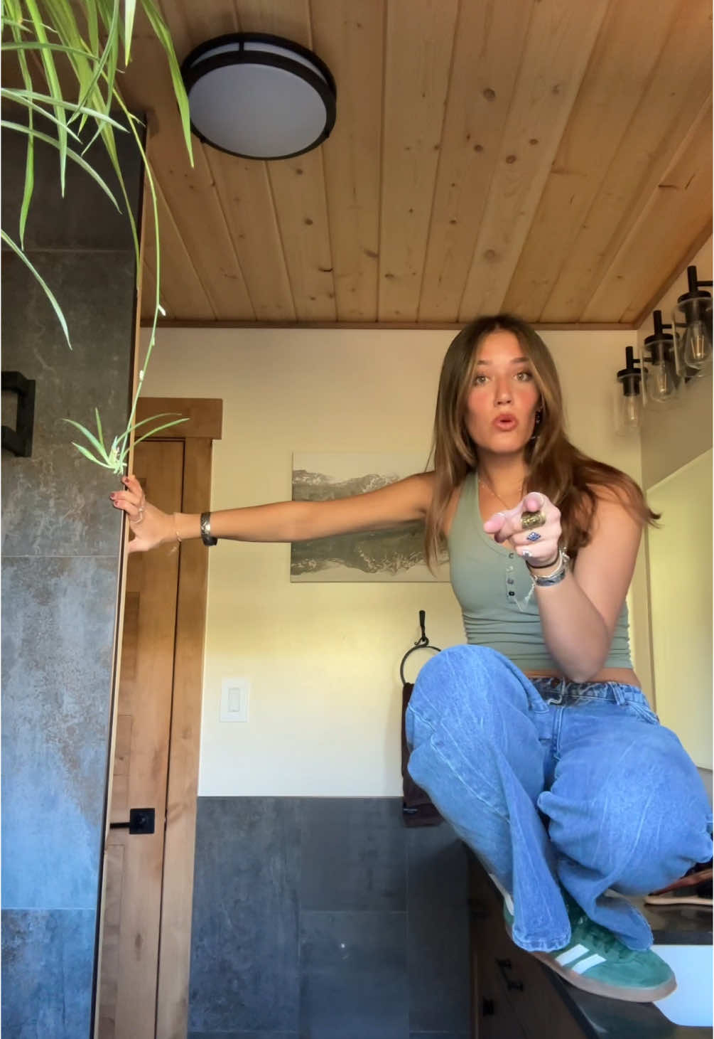 spoiler i griddy on the counter #griddy #litasf #youcannotstopme #blowthisup #crazy #woah 