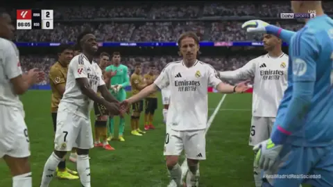 ‏لوكا مودريتش يغادر .. انتهت القصة رسميًا اليوم.#لوكا_مودريتش #مبابي #هلا_مدريد #modric 
