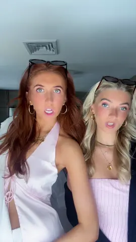 Actually first try lol @Abrielle #twins #mdw #jersey 