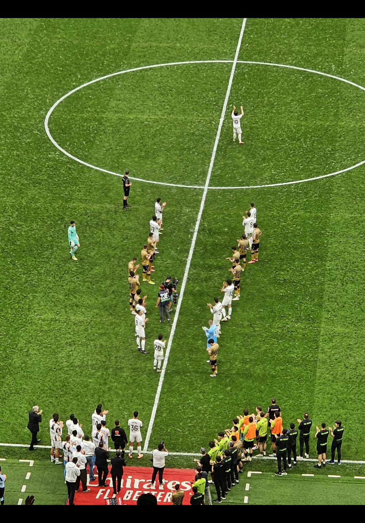 اعظم ممر شرفي🔥😱#فماحاجةyahia #ريال_مدريد #مودريتش #كروس 