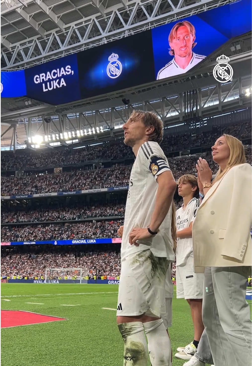 1️⃣3️⃣ years | 2️⃣8️⃣ titles | ♾️ memories #Modric #RealMadrid