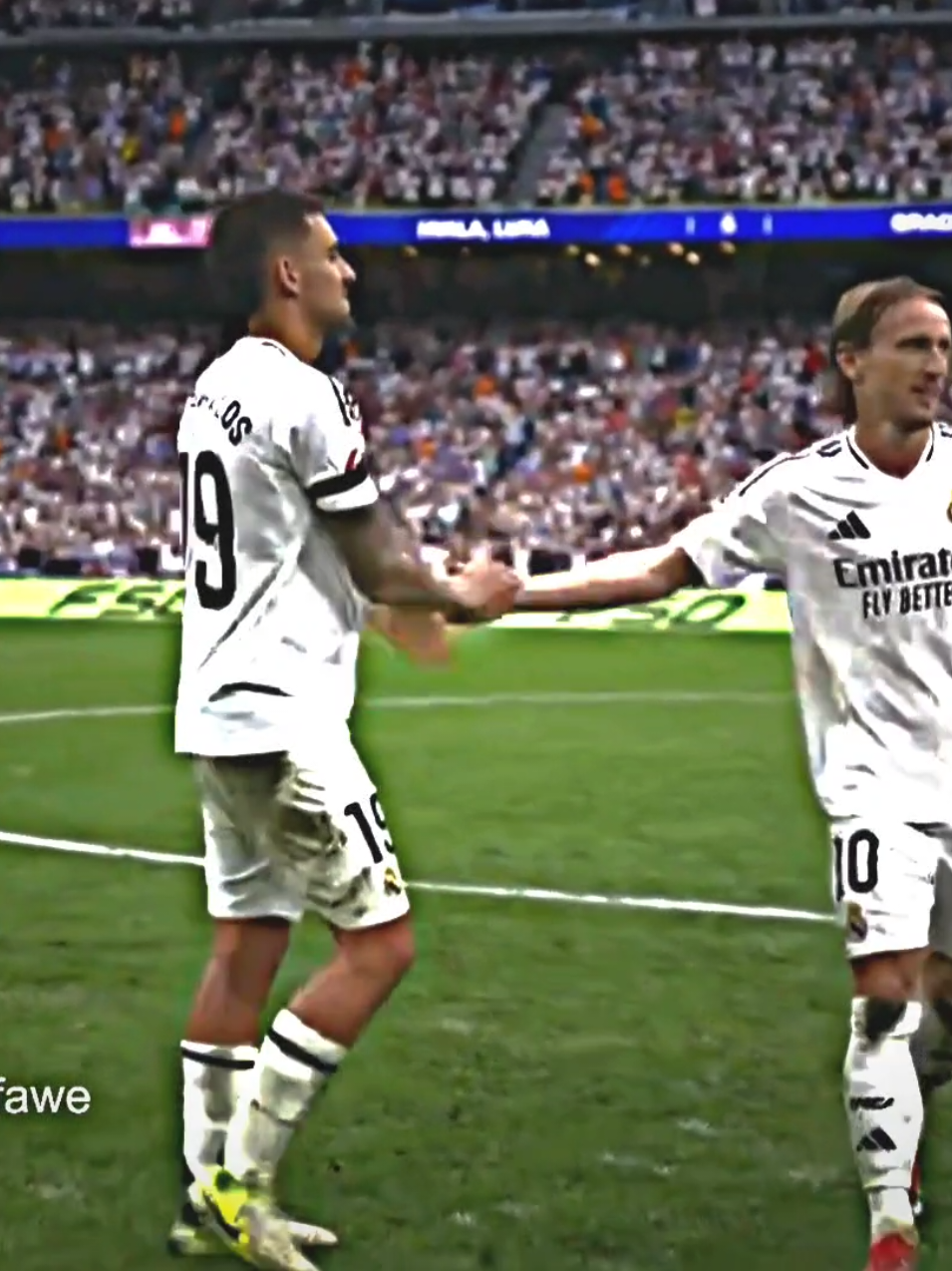 ملخص مباراة|ريال مدريد🆚ريال سوسيداد|لحضه خروج لوكا مودريتش💔💔😞.  #team_middle_knights🇱🇾🤍 #كره_القدم #تيم_أيكونز #تيم_بـيـدري⚜️ #الدوري_الاسباني 