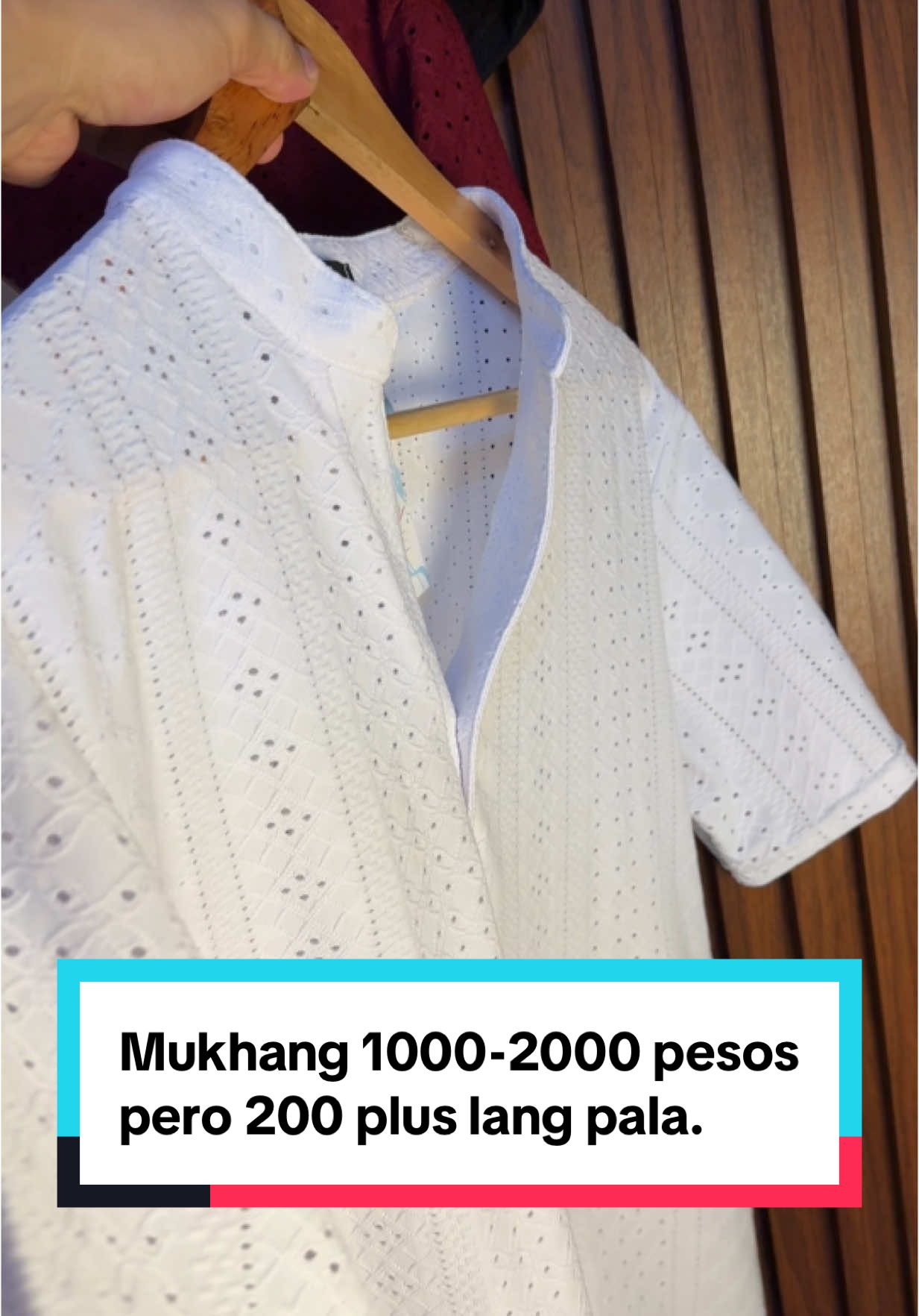 ETO ETO NAAA, PURO KAYO ‘KELAN AVAILABLE WHITE DITO SA DESIGN NATO’ LAST TIME E. SAWAKAS NAG RESTOCK NA TAYO NGAYON!! KAYA BAGO KA MAUBUSAN BUMILI KANA! #OOTDPh #FYPPh #MensStylePh #TikTokFinds #PoloShirt #TiktokBudol #Affordable0OTD #poloformen #kinwoo 