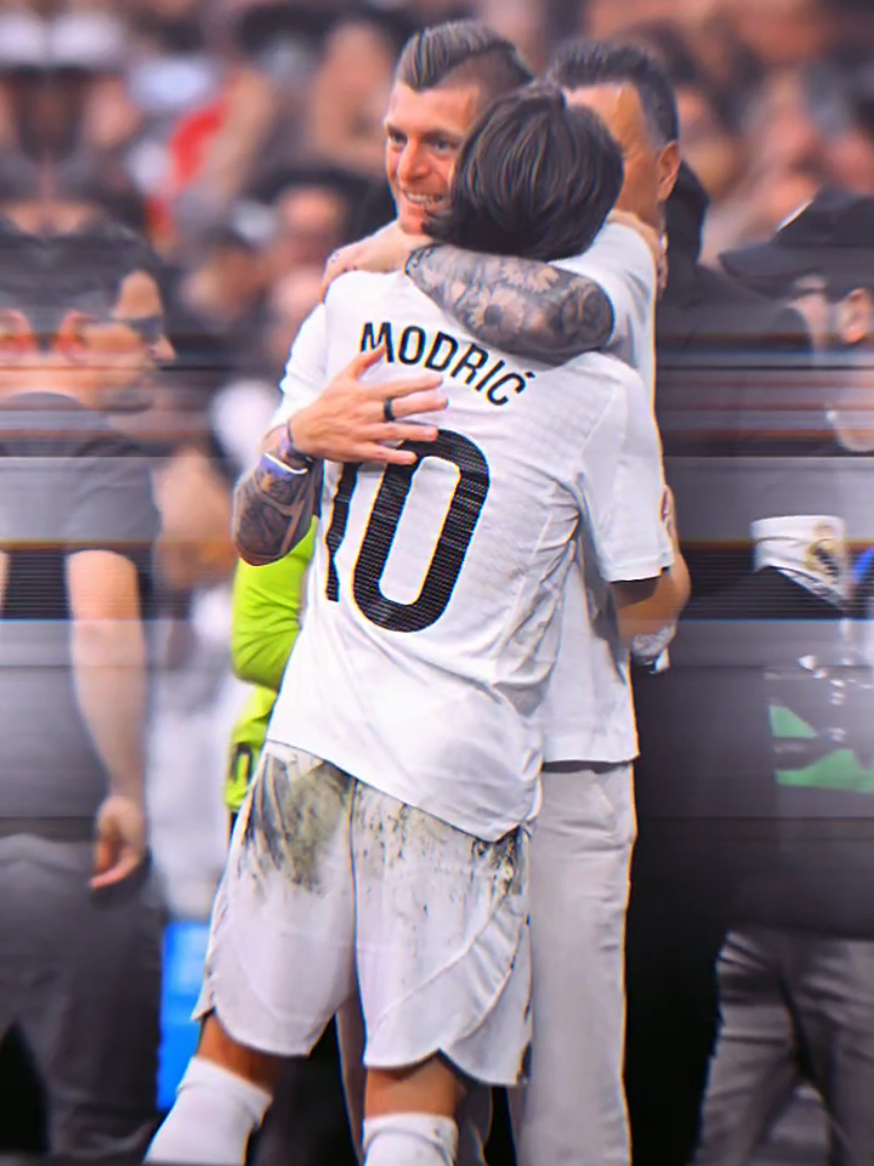 thank you legends 😥🤍🥀 #lukamodric #modric #realmadrid #perpisahan #croatia🇭🇷 #football #editfootball #sbcaper🚯 #semogafyp #fyp 