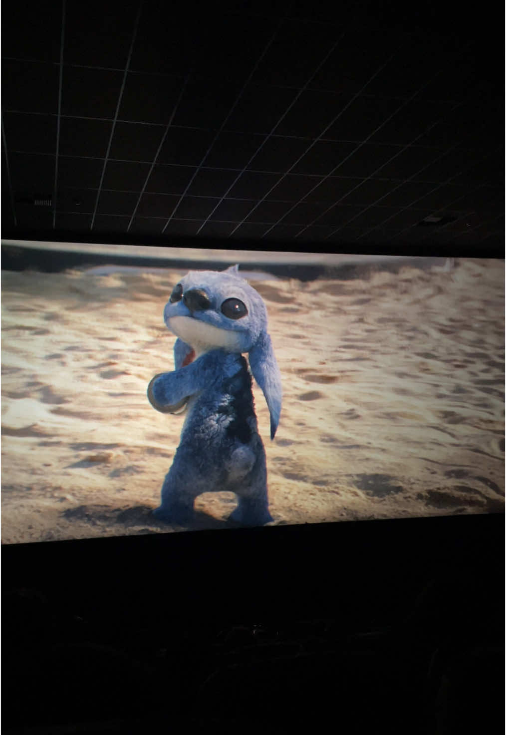 Lilo e stitch  essa cena acabou comigo, eu chorei horrores. nosso querido stitch!!! 💙🥹 #moviemaxcinemas #filmeliloestitch #liloystich #fyp #fypp #fyppppppppppppppppppppppp 