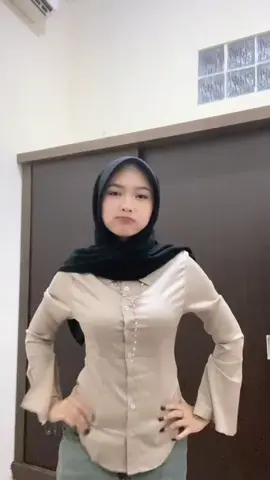 Pulen Padet Hyper Bikin CRT 🥵💦 #4u #foryoupage #fyppppppppppppppppppppppp #fakebodyy⚠️ #tobrutstyle😋 #cekerbabat #cewek #cewekcantik #fypage #fyp #fypp #tobrut #xybca #dance #trandingtiktok2025 #soundviral #bulatketat #besar #pulen #4u #4upage #capcut #capcutvelocity #fyp #fypage #fyppppppppppppppppppppppp #velocity #fypシ゚ #dance #stecu #masukberanda #masukberandafyp #trandtiktok2025 #berandatiktok #beranda #berandafyp #padahariini #viral 