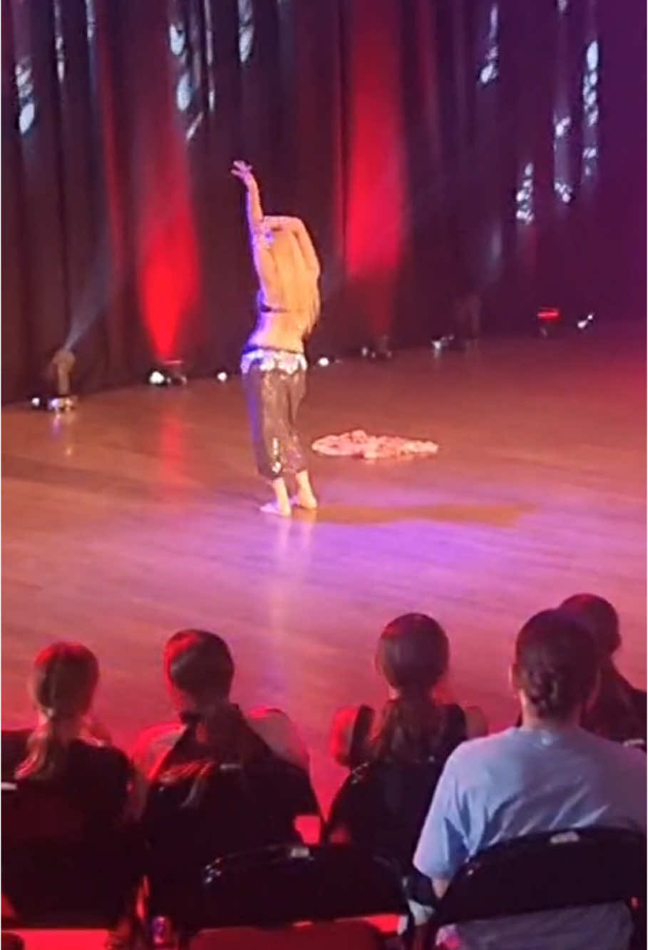 Representando a mi #VENEZUELA en el festival #danceboxlt en #kaunas #lithuania 💛🤍💙🤍❤️ #2025  #dancer #shorts #🇱🇹 #🇻🇪 