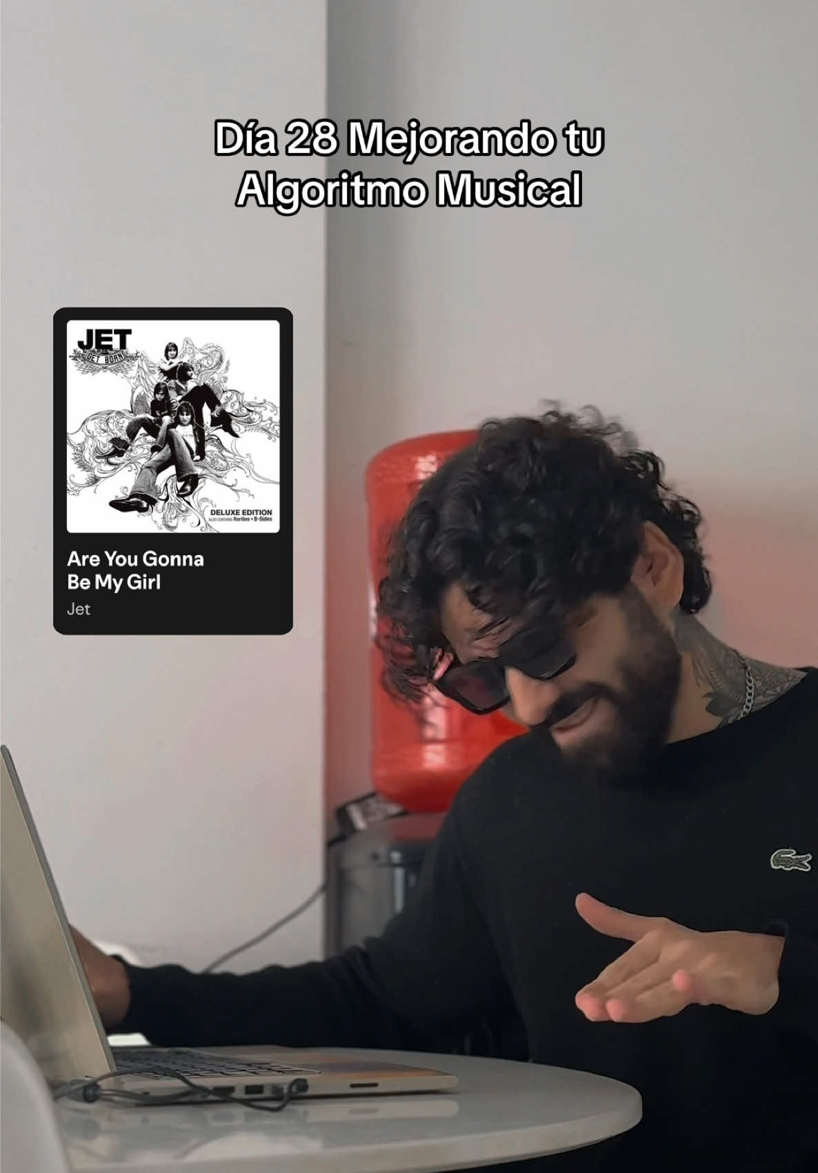 • Día 28 Para mejorar tu playlist 🎧 ~ Sígueme en Ig: matias.ciardullo • Jet - Are You Gonna Be My Girl #jet #areyougonnabemygirl #rock #hits #musica #playlist #music #music 