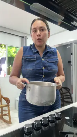 Solucionando los problemas con mi marido  #elreyylajefa #comedia #parejas 