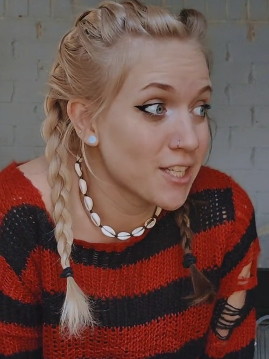how do you hear it when someone says heheheh 
