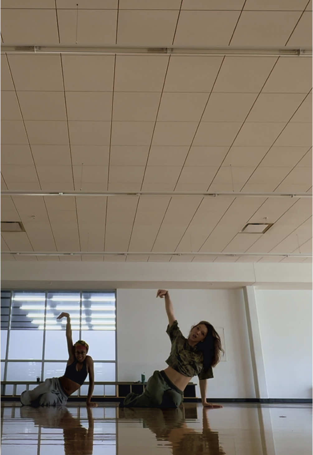 BAD MAN SHE LOVE ⛓️‍💥 | rough draft of smth were cooking up | DC : me, @Selfmade.ay5 | #fyp #foryoupage #fypシ゚viral #dancersoftiktok #dancer #choreography #hiphop #choreo #shakeittothemax #dancelife 