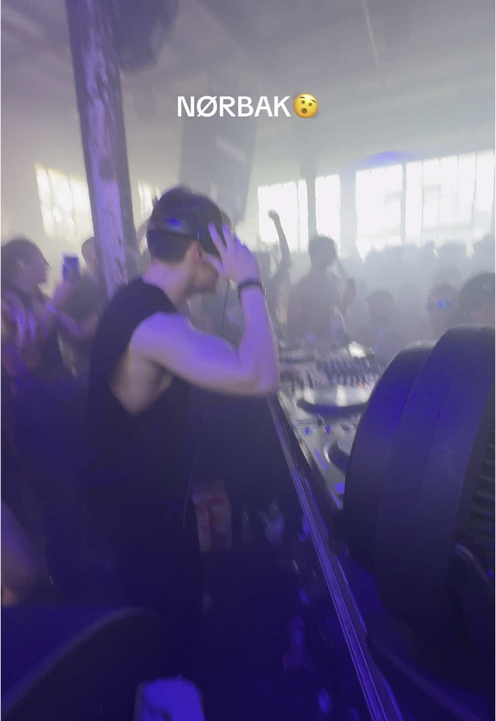 Nørbak killing it with some nasty beats 🙂‍↔️ #nyc #rave #techno #technomusic #festival #dance #beats 