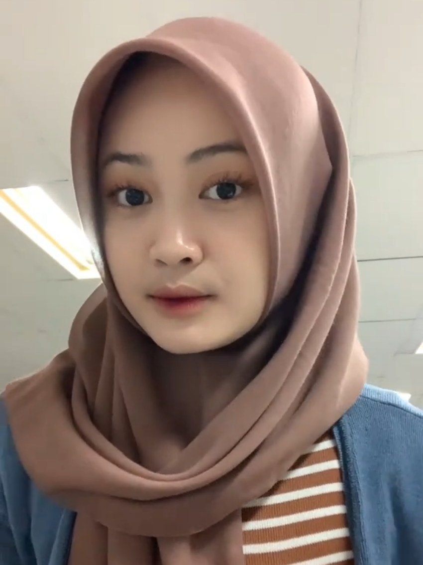 Cantik Pulen Pacarnya Orang 🥵💦 #4u #foryoupage #fyppppppppppppppppppppppp #fakebodyy⚠️ #tobrutstyle😋 #cekerbabat #cewek #cewekcantik #fypage #fyp #fypp #tobrut #xybca #dance #trandingtiktok2025 #soundviral #bulatketat #besar #pulen #4u #4upage #capcut #capcutvelocity #fyp #fypage #fyppppppppppppppppppppppp #velocity #fypシ゚ #dance #stecu #masukberanda #masukberandafyp #trandtiktok2025 #berandatiktok #beranda #berandafyp #padahariini #viral #fakebodyy⚠️ 