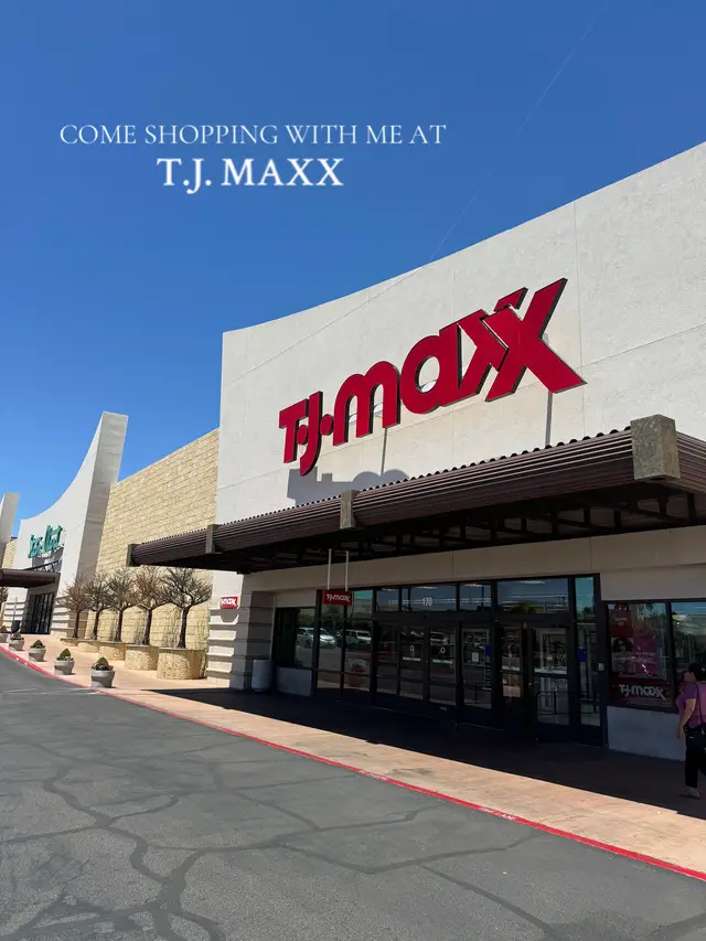 these accessories are giving Euro summer and I’m so here for it!! #tjmaxxfinds #comeshopwithme #shopwithme #shopwithmeattjmaxx #springfinds #springaccessories 