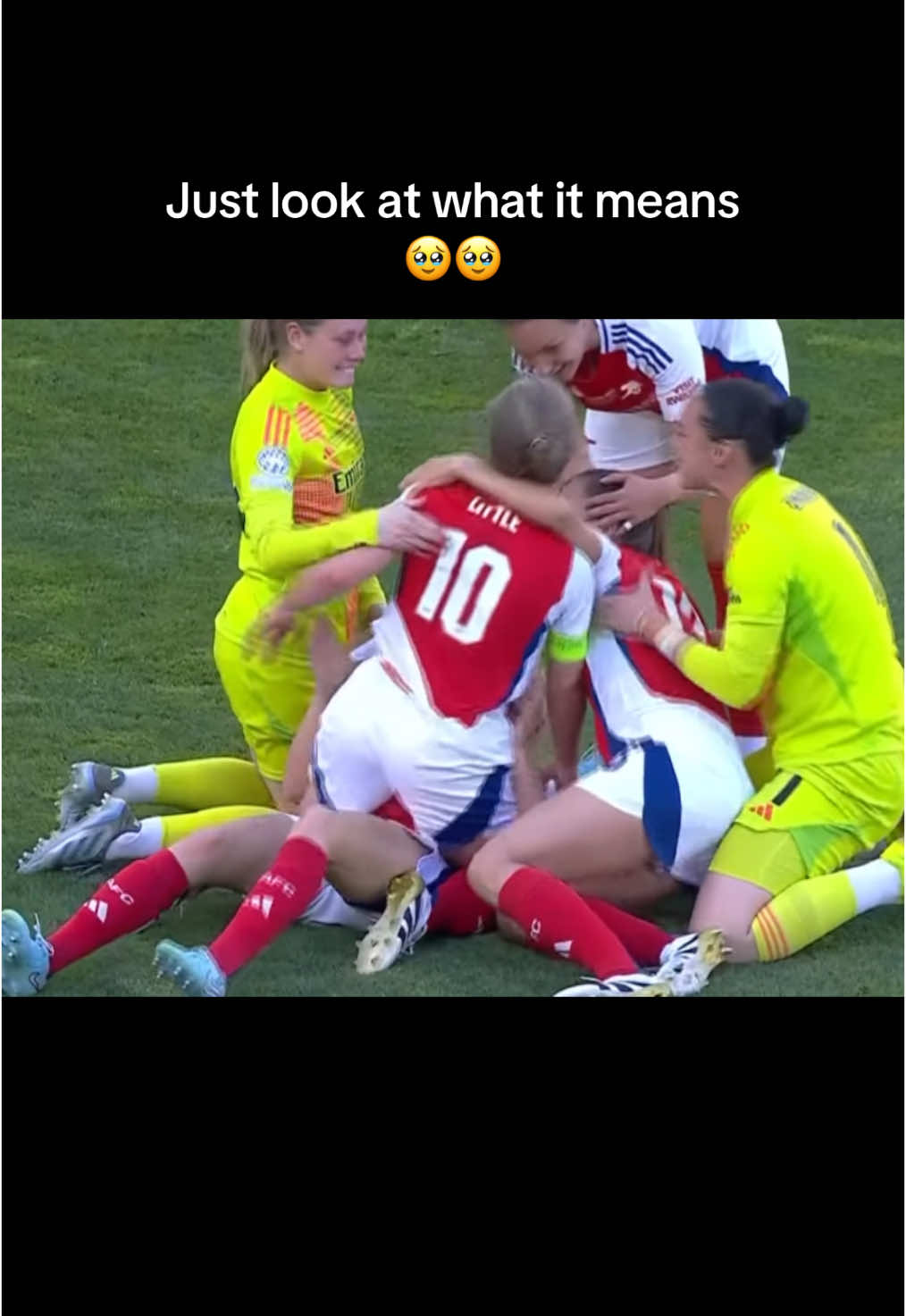 And just like that we’re CHAMPIONS 🔥🔥🔥 || #arsenalwfc #arsenalwomen #arsenalwomens #uefachampionsleague #uefawomenschampionsleague #winners #lisbon #champions #woso #womensoccer #WomensFootball #barcelona #arsenalvsbarcelona #barcelonawomen #kyracooneycross #final #blowup #trending #viral #foryoupage #foryou #fyp #matildas4lifeee 
