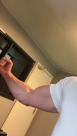 #biceps #arms #vein #fyp #07 #gymgirls 