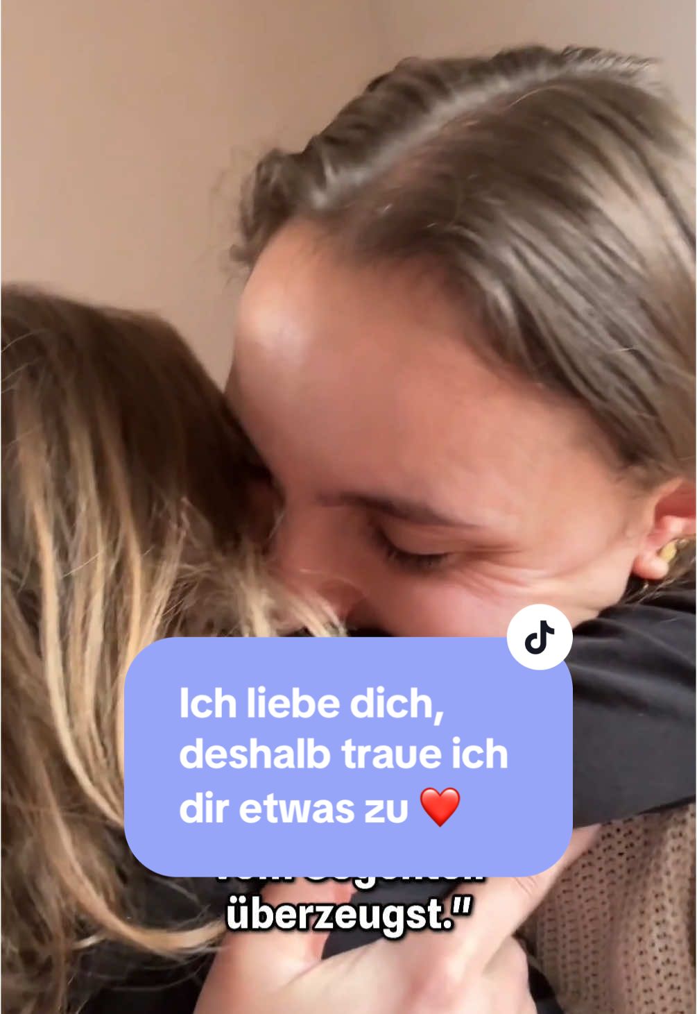 Mein Buch „Vorbildlich unperfekt - Elternsein mit mehr Selbstvertrauen und Zuversicht“ erscheint am 18.09.2025 und ihr könnt es überall vorbestellen, zum Beispiel auf Amazon, Thalia, Hugendubel oder dem Buchhändler eurer Wahl ❤️ #gentleparenting #MomsofTikTok #foryou #fy #lernenmittiktok 