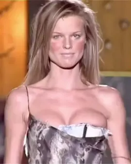 she was just checking 🫦 #evaherzigova 