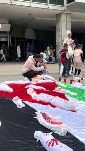 #CapCut #humanity #solidarity #explore #reaction #emotional #saarbrücken 