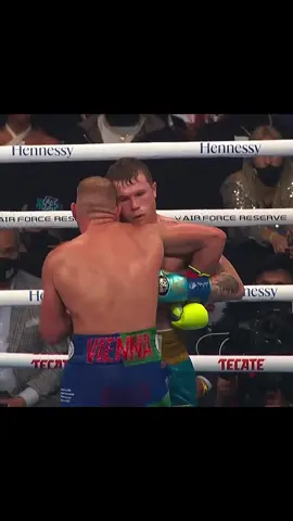 Canelo Álvarez vs Billy Joe Saunders (quinto round) #fyp #canelo #caneloalvarez #billyjoesaunders 