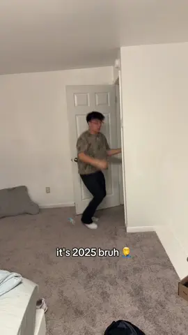 bro thinks he a superhero wdf 😭 #fyp #viral #jeans #pacsun #sale #fashion #outfit #baggy #streetwear 