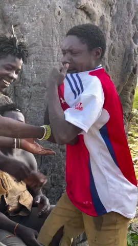 chaaba after finding out that it's the Arsenal's jersey he wears🤣🤣🤣don't miss to see chaaba's reaction...why he hates to hear Arsenal or it means bad something in their language #tanzania #funnyvideos😂 #arsenal #ukraine #english #enhypen #happybirthday ###l #hi #cutebaby #Lifestyle #business 