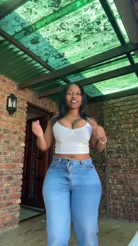 This has to be the best dance ever rn🤣🤣🤣(not sure I did it right tho) #fypシ゚ 