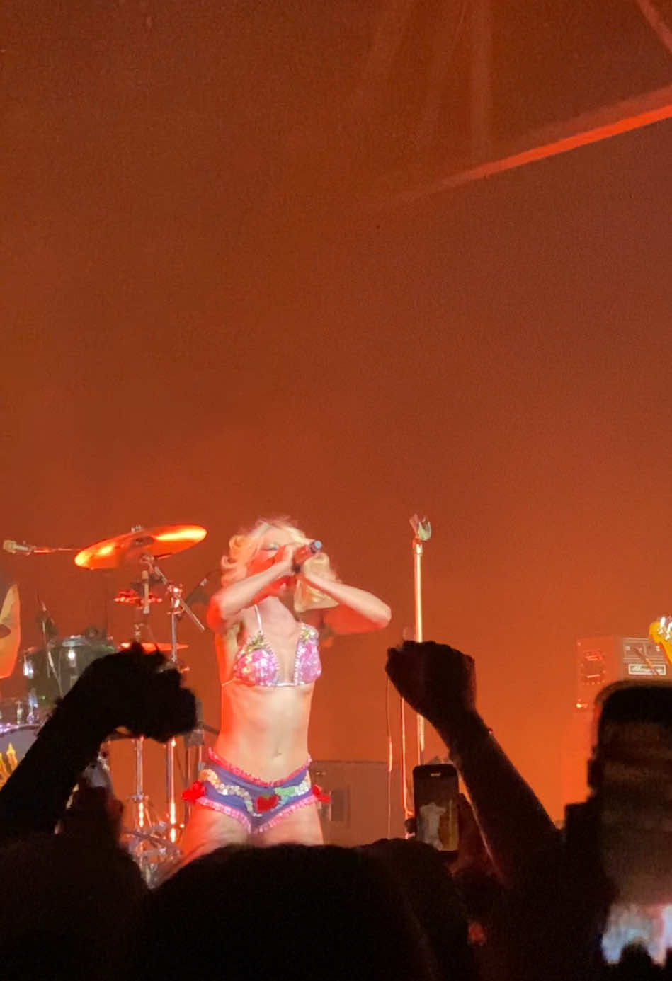 in TN no less. MOTHER @amylandthesniffers 