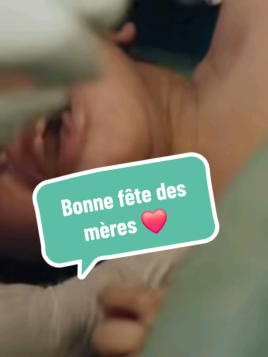 BONNE FÊTE DES MÈRES À TOUTES LES MÈRES DU MONDE ENTIER ❤️. #Zouglou #vdaofficiel #LIVEhighlights #tiktoklive #creatorsearchinsights #tiktoklive #creatorsearchinsights #vdaofficiel 